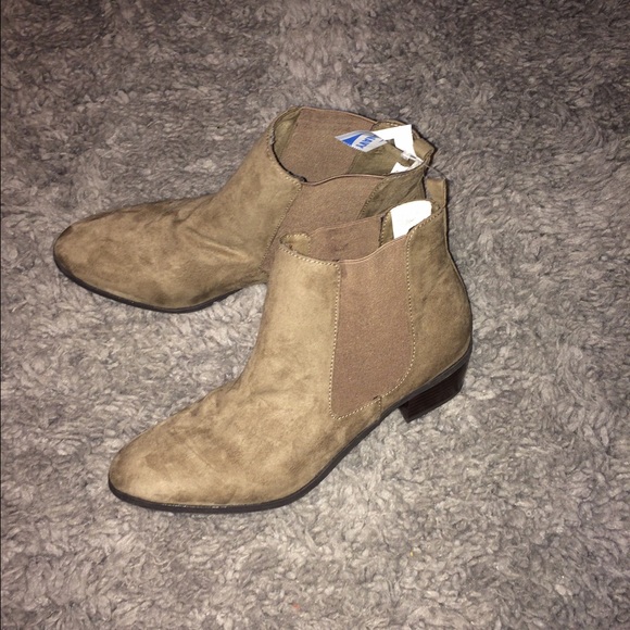 Old Navy Shoes - ❗️FINAL PRICE❗️Ankle Boots.