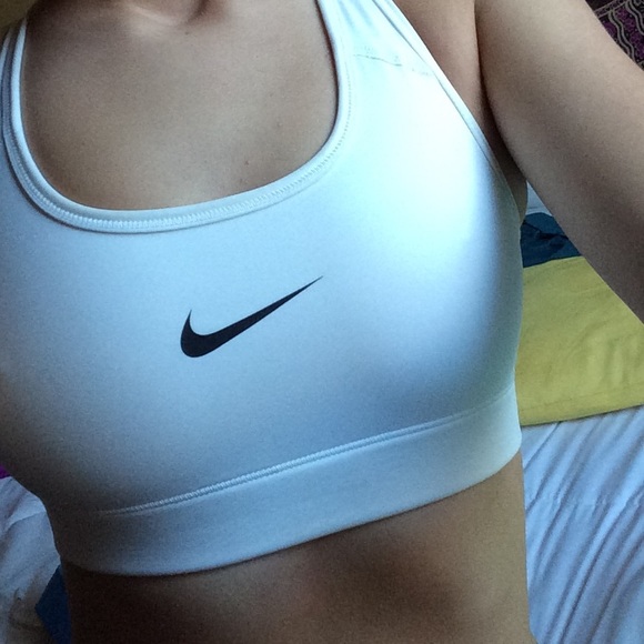 White Nike Pro Sports Bra
