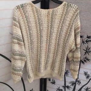 Vintage knitted long sleeved top