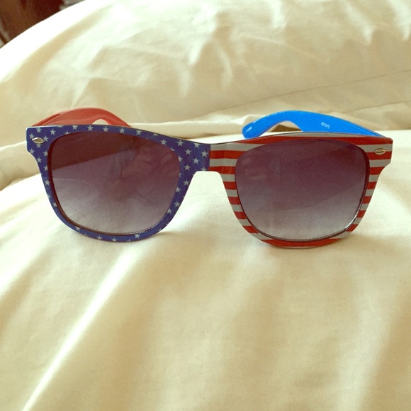 Accessories - Flag Sunglasses