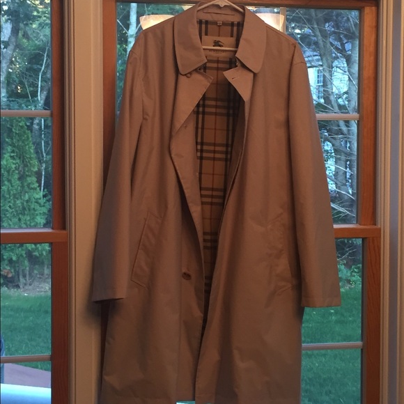PRICE DROP! Men's Burberry Trench Coat