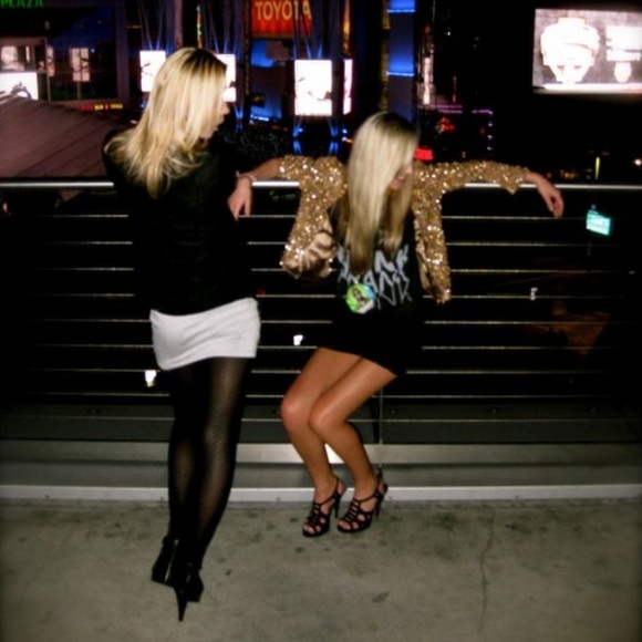 Parker gold sequin jacket - Picture 4 of 4