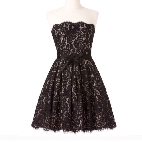Gorgeous Black Lace Strapless Dress