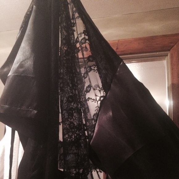 FREE Black satin and lace robe