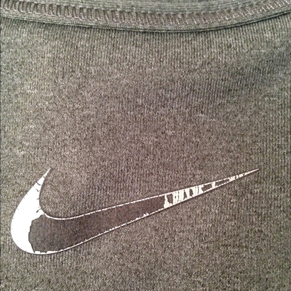 ✖️SOLD✖️ Nike DRI-FIT Sports Bra - Picture 3 of 3