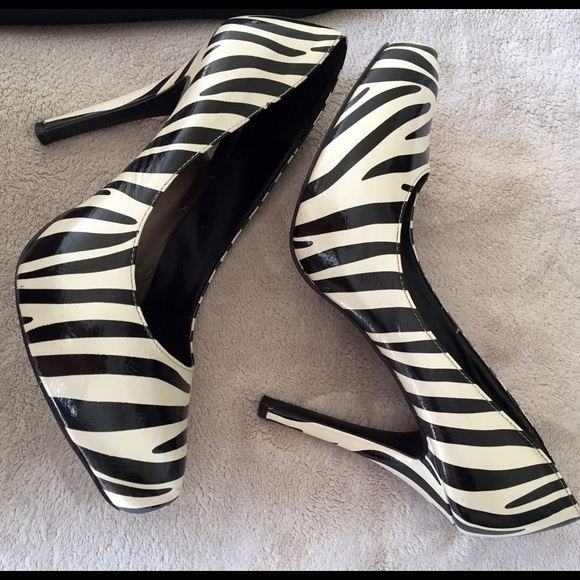 Steve Madden Zebra Print Platforms - Picture 3 of 4