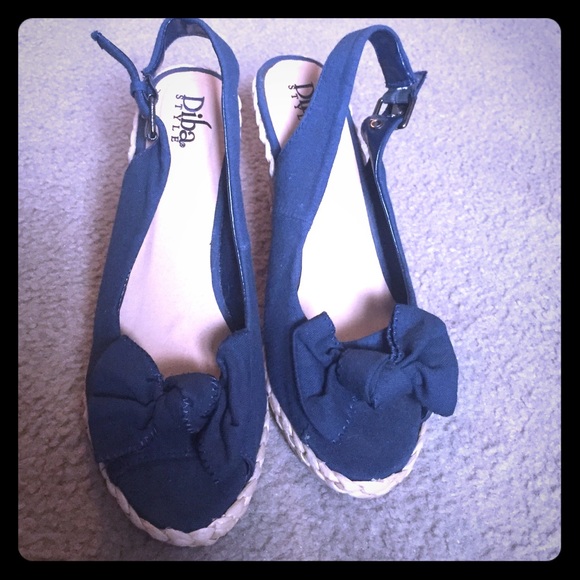 Navy open toe wedges with bow
