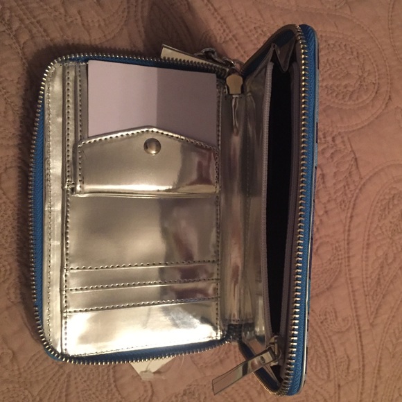 Brand new Ann Taylor purse/wallet with chain strap - Picture 3 of 4