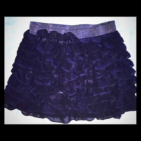 Cute layered black skirt w/ sheer and shiny layers
