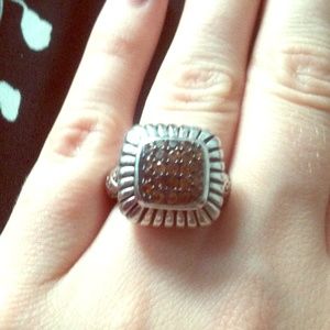Statement fashion ring