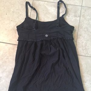 Size 6 or 8 Lululemon tank.