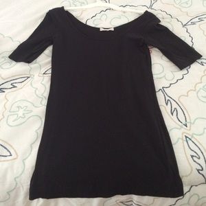 black bodycon dress