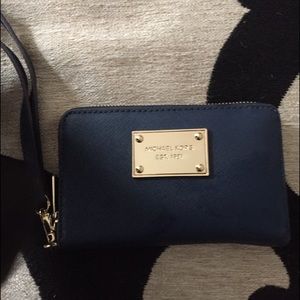 MK WRISTLET
