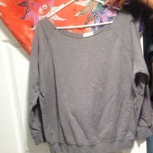 Gray slouchy thin sweatshirt