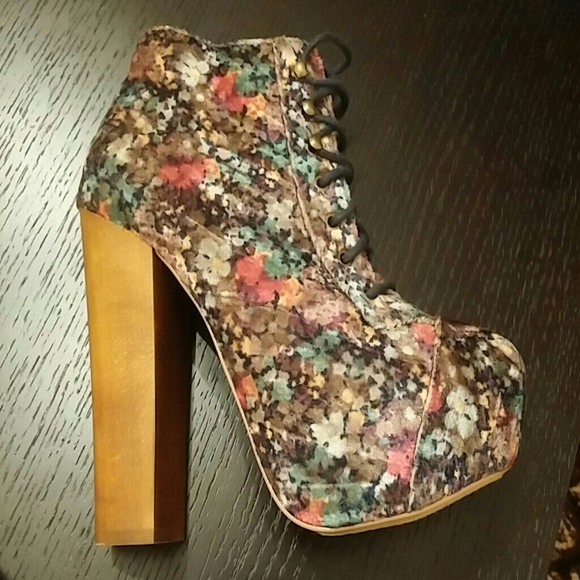 Steve Madden Platform Ankle Boots - Picture 3 of 3