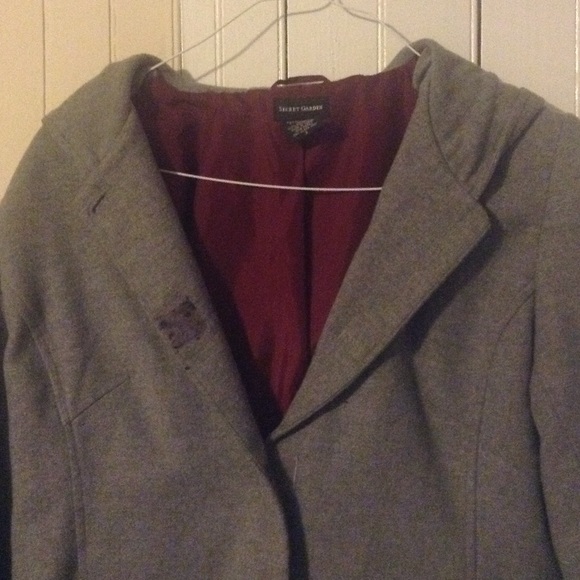 Stylish Grey Jacket - Picture 3 of 4