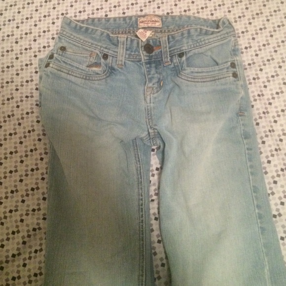 Abercrombie flare jeans The description👇🏾