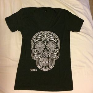 Obey glow in the dark sugar skull v neck