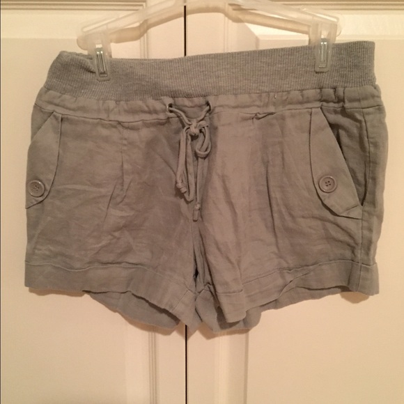 Gray Forever 21 shorts.