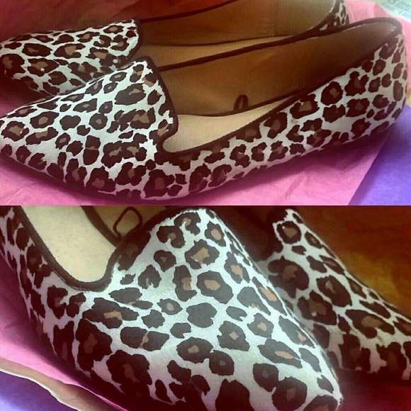 Forever 21 Pointed Leopard Flats