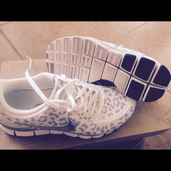 ❌SOLD!!!!!! Nike Free - Picture 2 of 4