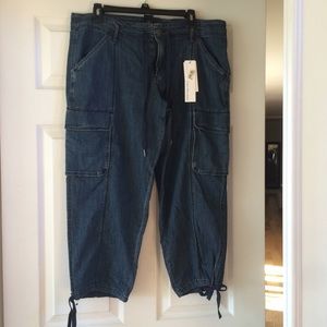 Calvin Klein denim capri tie off pants