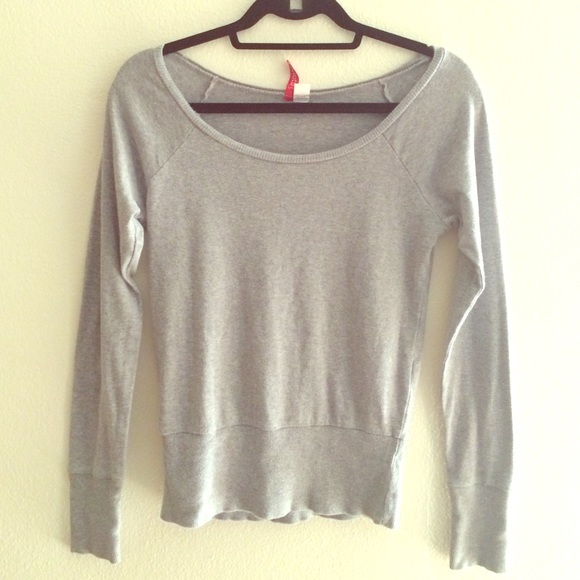 Grey long sleeve shirt