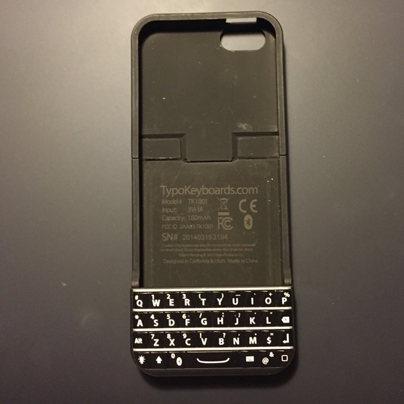 iPhone 5/5s Typo Keyboard