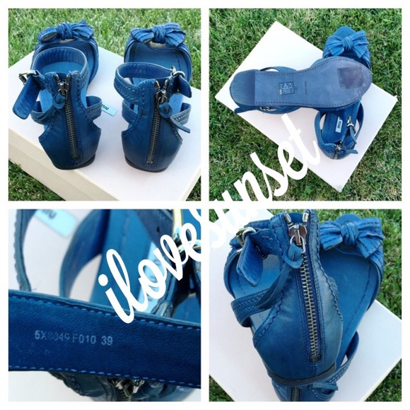 {MIU MIU} Denim Washed Sandals - Picture 3 of 4