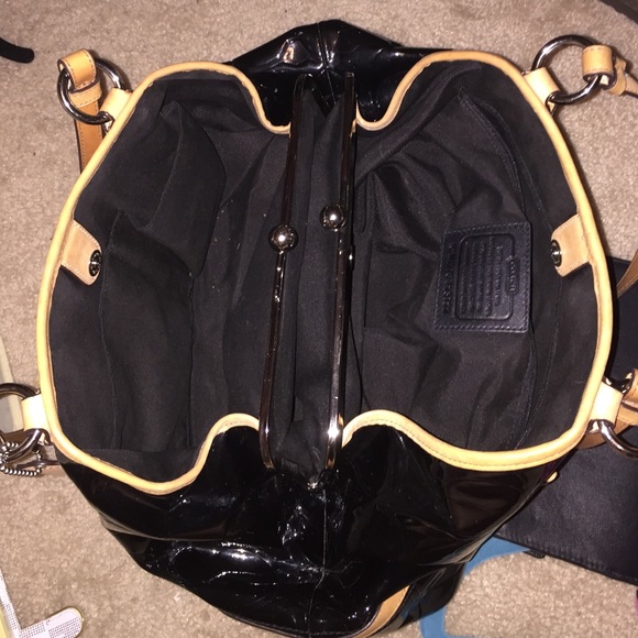 Coach bag, 14 1/4" (L), X 9 1/2" (H), X 5 1/2" (W) - Picture 3 of 4