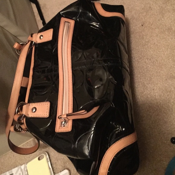 Coach bag, 14 1/4" (L), X 9 1/2" (H), X 5 1/2" (W) - Picture 4 of 4