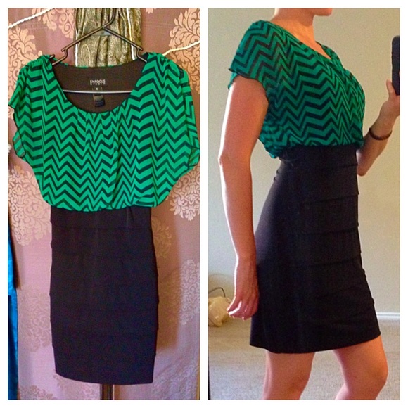 Green & Black Chiffon Chevron Dress