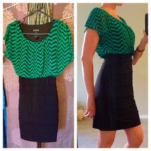 Green & Black Chiffon Chevron Dress