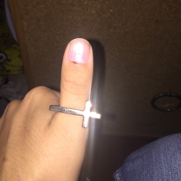 Cross Ring