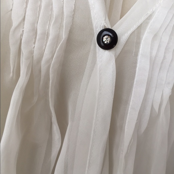 Sheer Chiffon and Lace top. - Picture 4 of 4