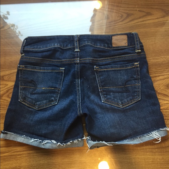 AEO Rolled Denim Midi Short - Picture 3 of 4