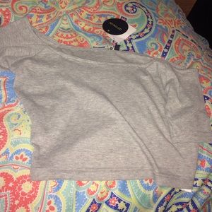 Short sleeved off the shoulder ribbed crop top