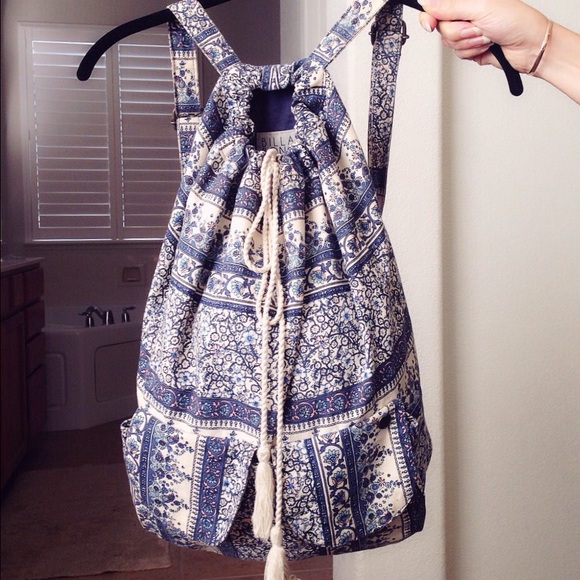 Billabong Accessories - Billabong bohemian backpack ✨price negotiable✨