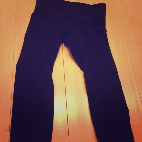 Capri workout pants