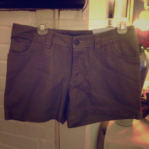 NWT Patagonia stand up shorts