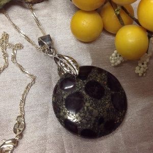 🌺Gorgeous Red Garnets in Pyrite Pendant