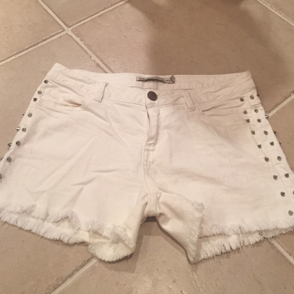Romeo & Juliet Couture Pants - White studded denim shorts