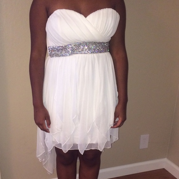 Beautiful High-Low white formal dress