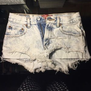 Levi's cutoff shorts