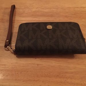 Michael Kors phone wristlet