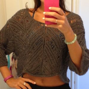Charcoal grey crop sweater!