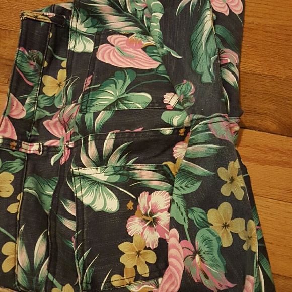 Lightly-worn Tinseltown Denim Couture Floral Jean - Picture 3 of 4