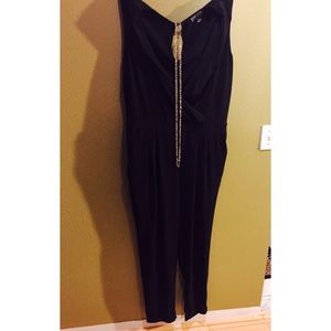 Black Jumper 2x from From Forever 21