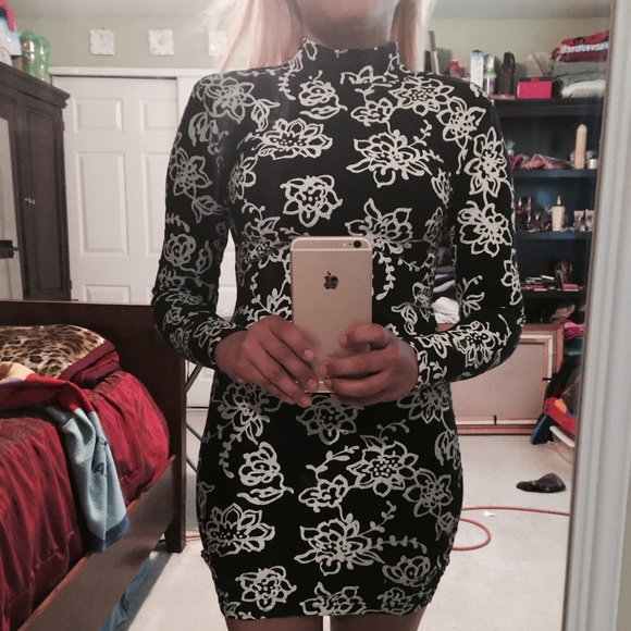 Beautiful long sleeve dress