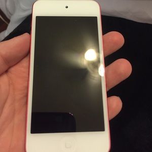 pink iPod 5th gen
